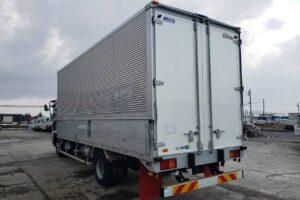 サムネイル: 【★北見店★】平成28年式UDトラックス　コンドル　アルミウィング　ワイドロング　◆札幌・江別・旭川・北見・釧路どこでも全国対応可能です！◆