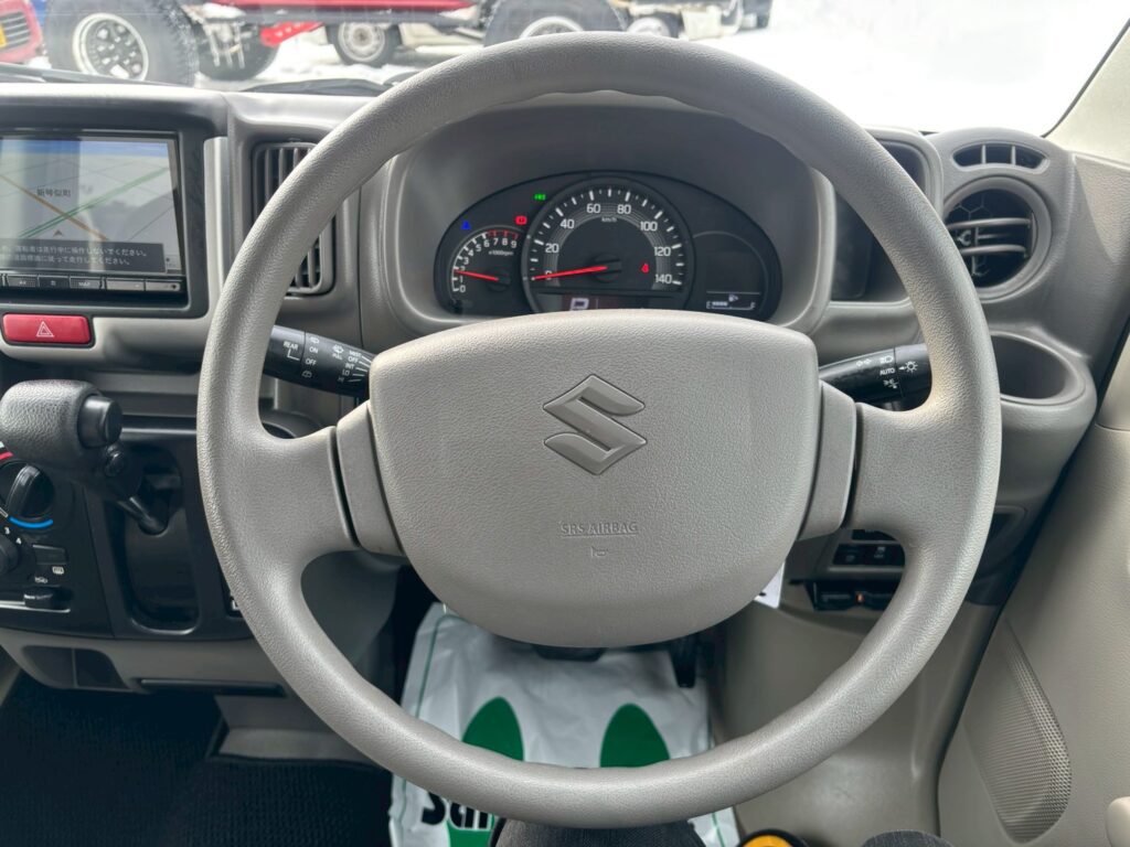 令和6年　スズキ　エブリィ軽バン　4WD・ハイルーフ・オートマ（車検整備付）