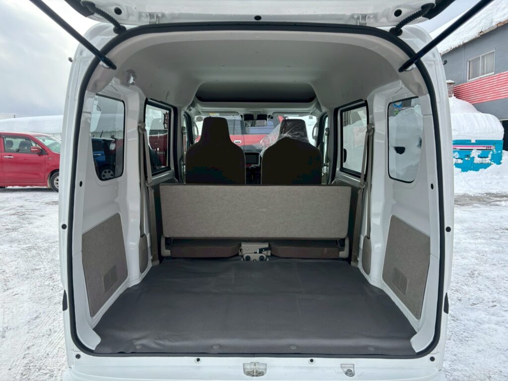 令和6年　スズキ　エブリィ軽バン　4WD・ハイルーフ・オートマ（車検整備付）