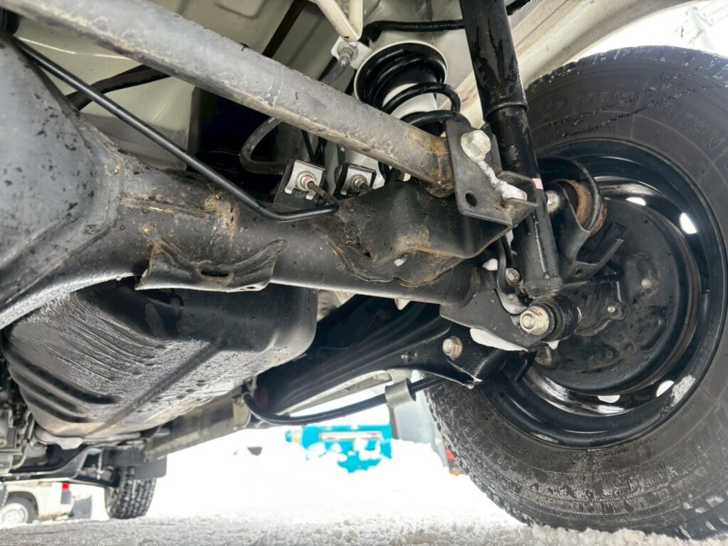 令和6年　スズキ　エブリィ軽バン　4WD・ハイルーフ・オートマ（車検整備付）