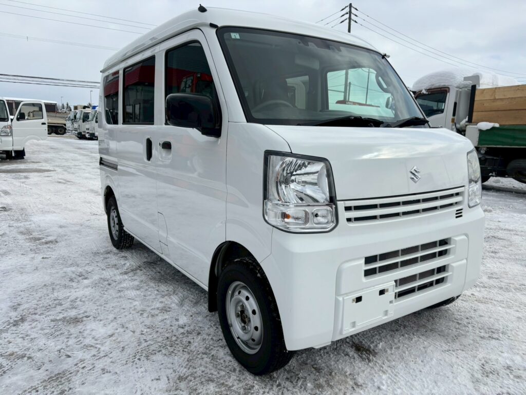 令和6年　スズキ　エブリィ軽バン　4WD・ハイルーフ・オートマ（車検整備付）
