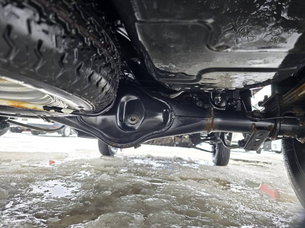 令和２年　スズキ　キャリィ　軽トラック　４WD・オートマ車（車検2年付）