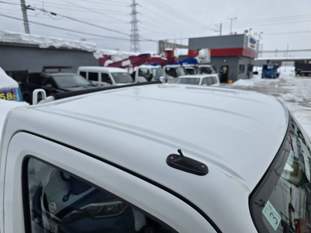 令和２年　スズキ　キャリィ　軽トラック　４WD・オートマ車（車検2年付）