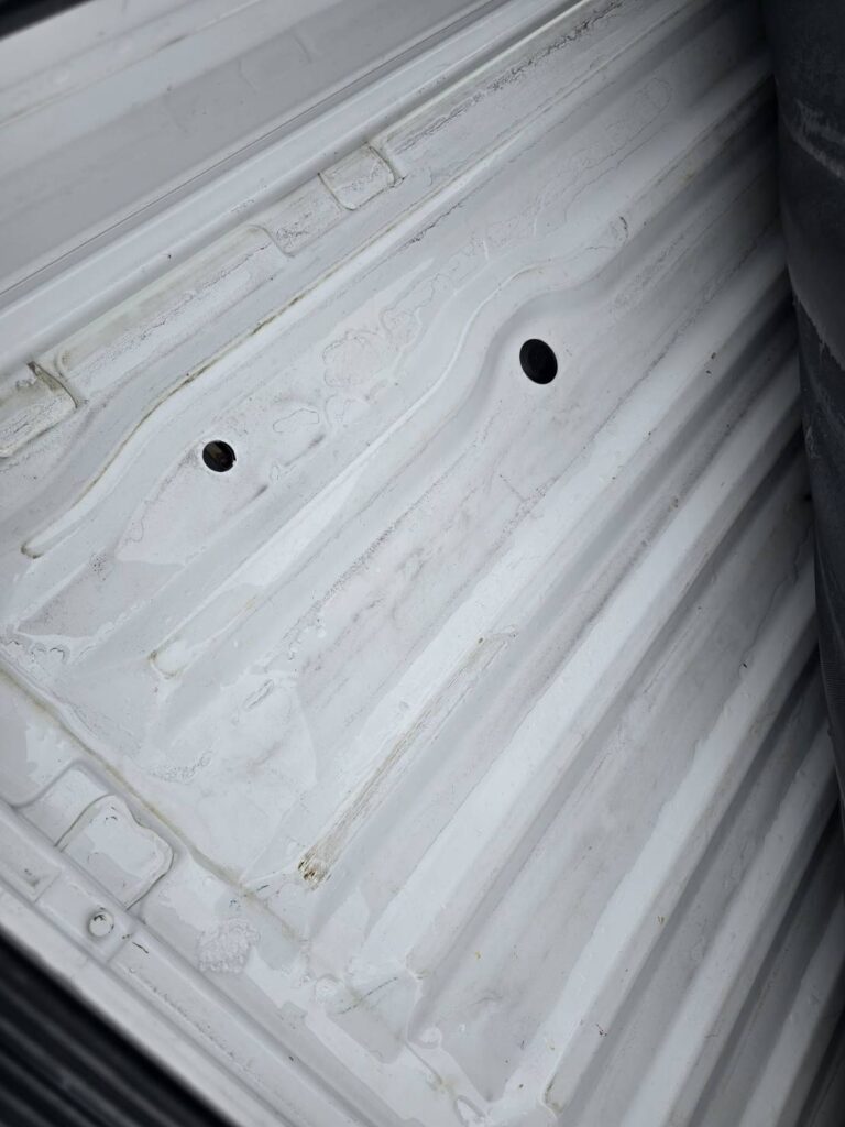 令和２年　スズキ　キャリィ　軽トラック　４WD・オートマ車（車検2年付）