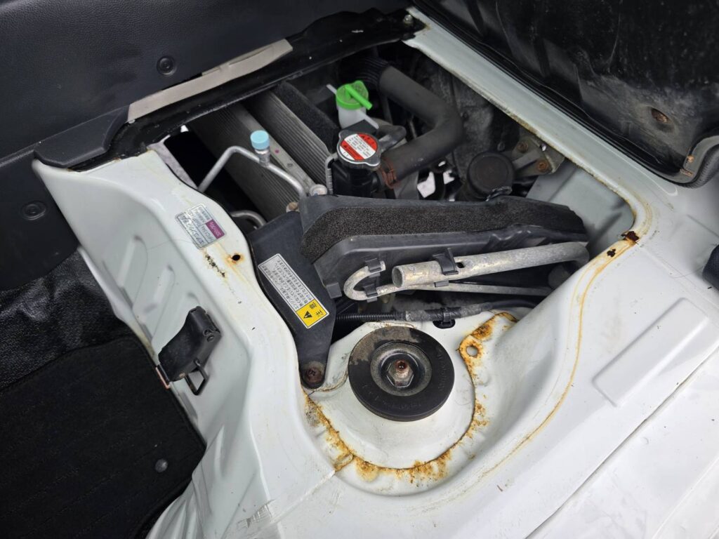 令和２年　スズキ　キャリィ　軽トラック　４WD・オートマ車（車検2年付）