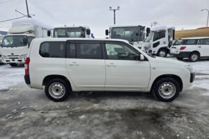 サムネイル: 平成28年　トヨタ　プロボックスバン　GL　4WD・小型貨物（4ナンバー）（車検1年付）