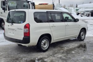 サムネイル: 平成28年　トヨタ　プロボックスバン　GL　4WD・小型貨物（4ナンバー）（車検1年付）