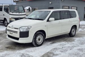 平成28年　トヨタ　プロボックスバン　GL　4WD・小型貨物（4ナンバー）（車検1年付）