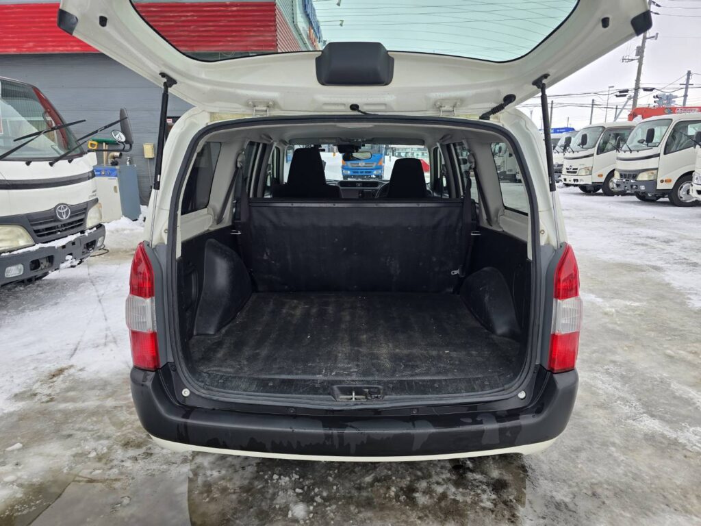 平成28年　トヨタ　プロボックスバン　GL　4WD・小型貨物（4ナンバー）（車検1年付）