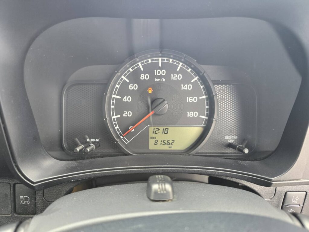 平成28年　トヨタ　プロボックスバン　GL　4WD・小型貨物（4ナンバー）（車検1年付）