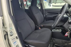 サムネイル: 平成28年　トヨタ　プロボックスバン　GL　4WD・小型貨物（4ナンバー）（車検1年付）