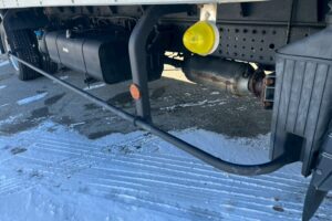 サムネイル: 平成28年式　三菱キャンター　アルミバン　４WD　ワイドロング　サイドドア付　（車検1年付き）