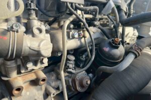 サムネイル: 平成28年式　三菱キャンター　アルミバン　４WD　ワイドロング　サイドドア付　（車検1年付き）