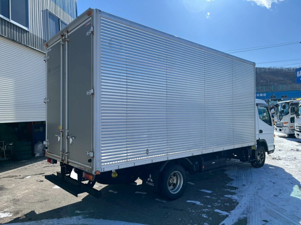平成28年式　三菱キャンター　アルミバン　４WD　ワイドロング　サイドドア付　（車検1年付き）