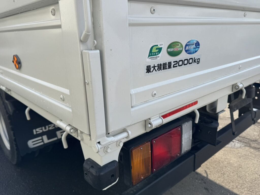 令和3年　エルフ2トン平ワイドロング　走行1.4万キロ　車検1年付