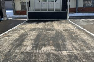 サムネイル: 令和3年　エルフ2トン平ワイドロング　走行1.4万キロ　車検1年付