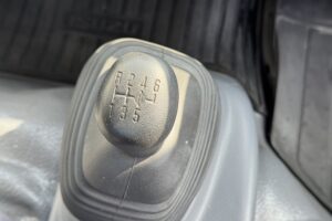 サムネイル: 令和3年　エルフ2トン平ワイドロング　走行1.4万キロ　車検1年付