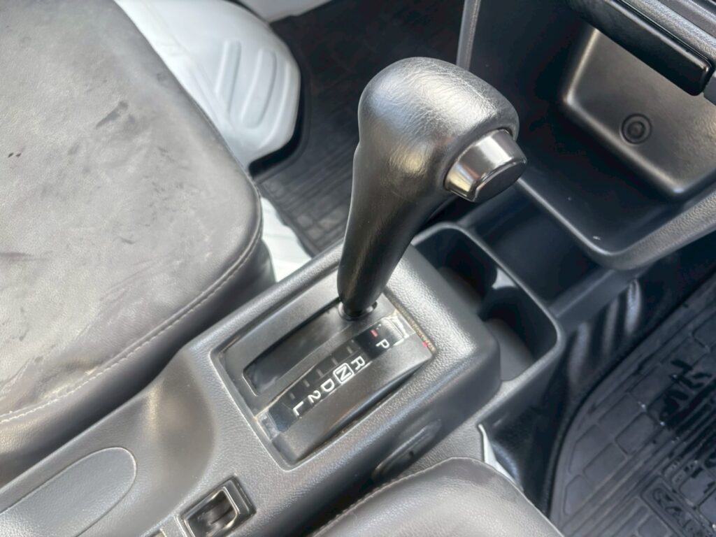 令和３年　スズキ　キャリイ　軽トラック　４WD　ＫＣスペシャル・オートマ（車検令和９年８月）