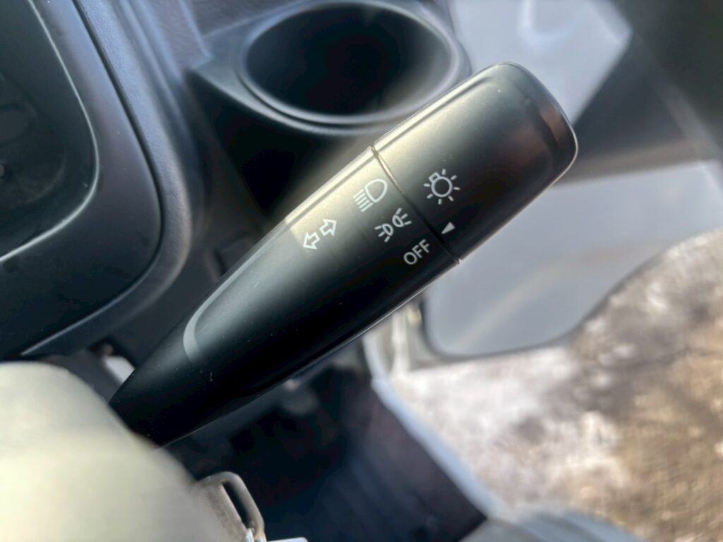 令和３年　スズキ　キャリイ　軽トラック　４WD　ＫＣスペシャル・オートマ（車検令和９年８月）