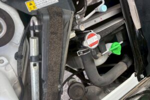 サムネイル: 令和３年　スズキ　キャリイ　軽トラック　４WD　ＫＣスペシャル・オートマ（車検令和９年８月）