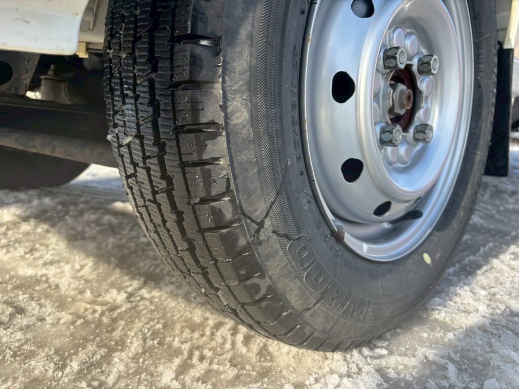 令和３年　スズキ　キャリイ　軽トラック　４WD　ＫＣスペシャル・オートマ（車検令和９年８月）