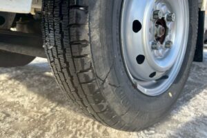 サムネイル: 令和３年　スズキ　キャリイ　軽トラック　４WD　ＫＣスペシャル・オートマ（車検令和９年８月）