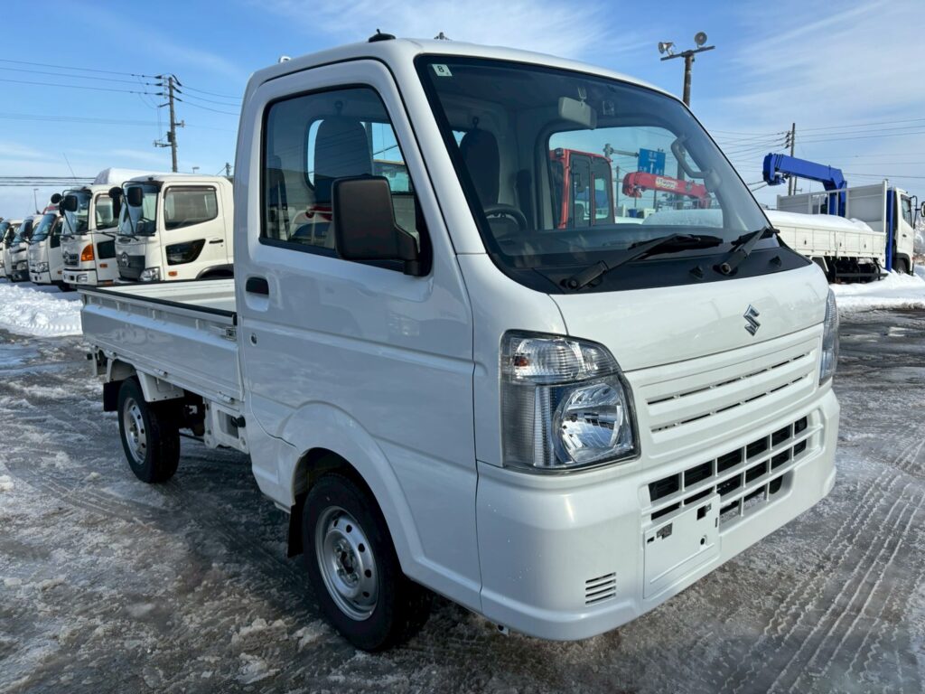令和３年　スズキ　キャリイ　軽トラック　４WD　ＫＣスペシャル・オートマ（車検令和９年８月）