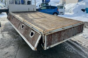 サムネイル: 平成24年　日野　デュトロ　２トン３段クレーンロング　フックイン・ラジコン付（車検1年付）