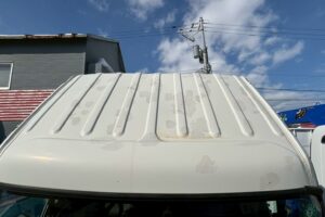 サムネイル: 平成24年　日野　デュトロ　２トン３段クレーンロング　フックイン・ラジコン付（車検1年付）