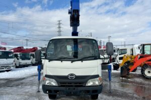 サムネイル: 平成24年　日野　デュトロ　２トン３段クレーンロング　フックイン・ラジコン付（車検1年付）