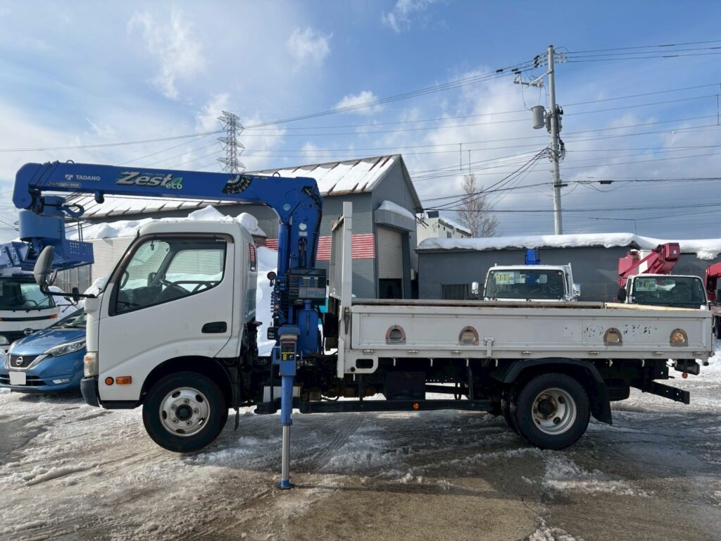 平成24年　日野　デュトロ　２トン３段クレーンロング　フックイン・ラジコン付（車検1年付）