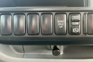 サムネイル: 平成25年 　日野　デュトロ11.9m高所作業車スチールバケット (車検1年付）