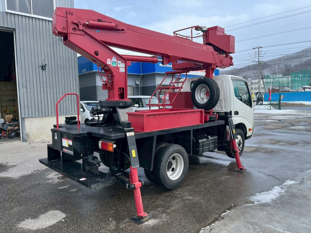 平成25年 　日野　デュトロ11.9m高所作業車スチールバケット (車検1年付）