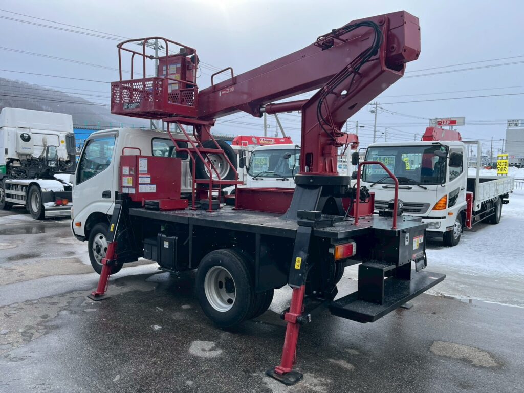 平成25年 　日野　デュトロ11.9m高所作業車スチールバケット (車検1年付）