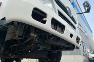 サムネイル: 平成25年 　日野　デュトロ11.9m高所作業車スチールバケット (車検1年付）