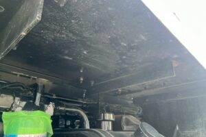 サムネイル: 平成25年 　日野　デュトロ11.9m高所作業車スチールバケット (車検1年付）