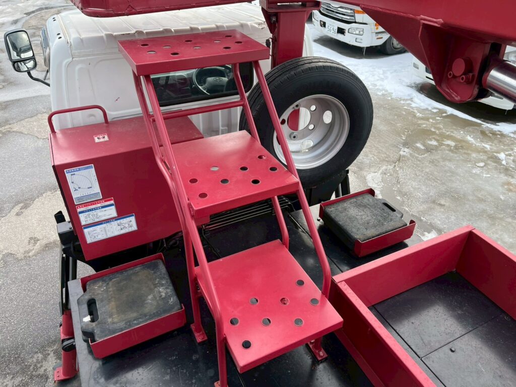 平成25年 　日野　デュトロ11.9m高所作業車スチールバケット (車検1年付）