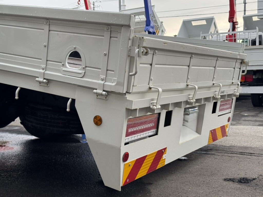 平成24年　レンジャー4トン4段クレーンロング ロングジャッキ ラジコン 車検令和8年11月