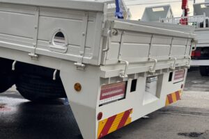 サムネイル: 平成24年　レンジャー4トン4段クレーンロング ロングジャッキ ラジコン 車検令和8年11月