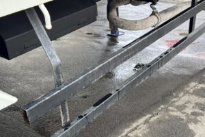 サムネイル: 平成24年　レンジャー4トン4段クレーンロング ロングジャッキ ラジコン 車検令和8年11月