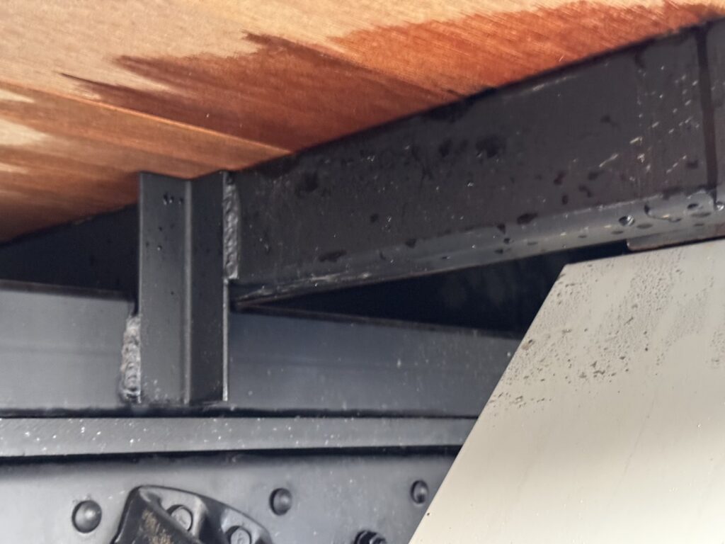 平成24年　レンジャー4トン4段クレーンロング ロングジャッキ ラジコン 車検令和8年11月