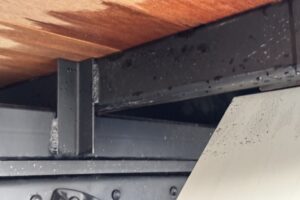 サムネイル: 平成24年　レンジャー4トン4段クレーンロング ロングジャッキ ラジコン 車検令和8年11月