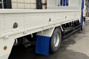 サムネイル: 平成24年　レンジャー4トン4段クレーンロング ロングジャッキ ラジコン 車検令和8年11月