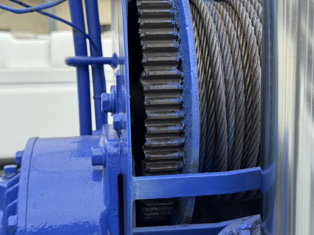 平成24年　レンジャー4トン4段クレーンロング ロングジャッキ ラジコン 車検令和8年11月