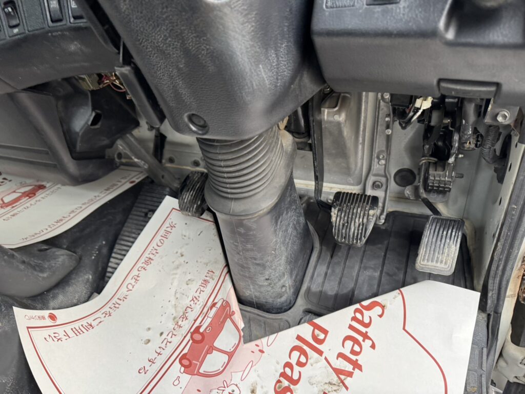 平成24年　レンジャー4トン4段クレーンロング ロングジャッキ ラジコン 車検令和8年11月