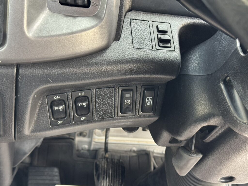 平成24年　レンジャー4トン4段クレーンロング ロングジャッキ ラジコン 車検令和8年11月