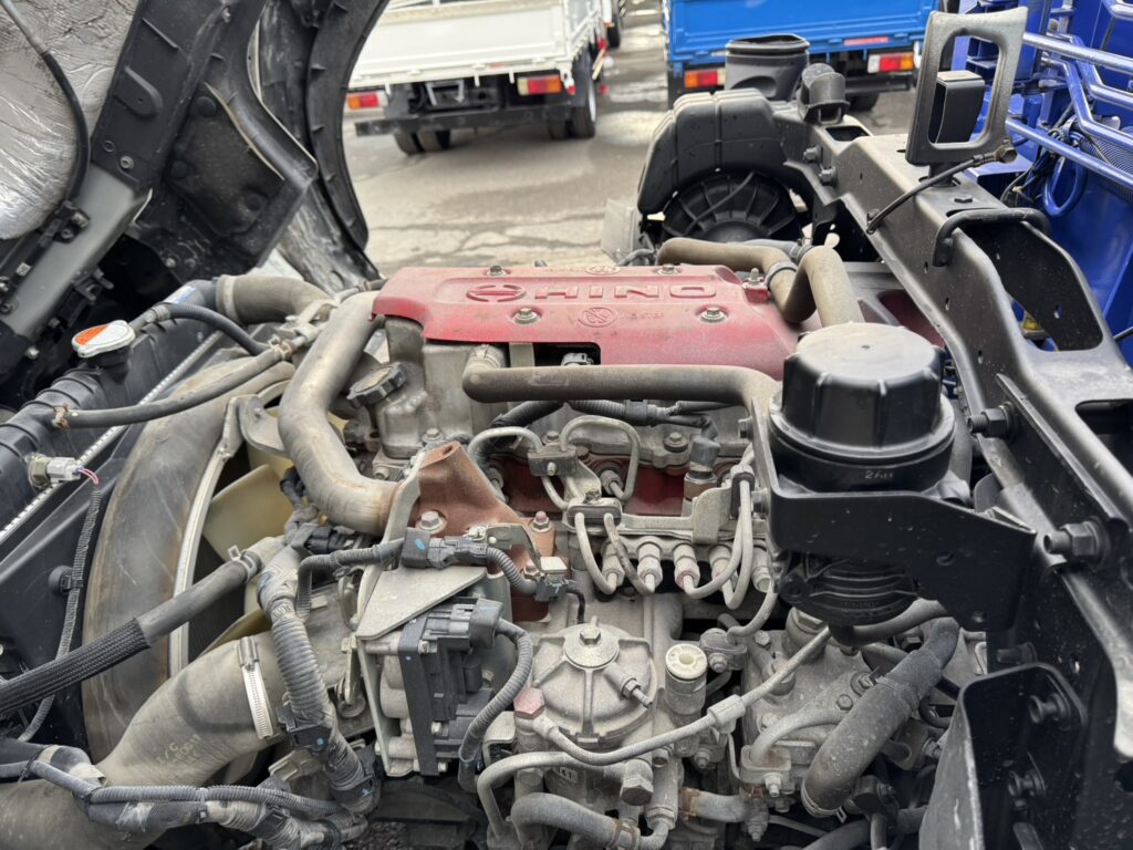 平成24年　レンジャー4トン4段クレーンロング ロングジャッキ ラジコン 車検令和8年11月