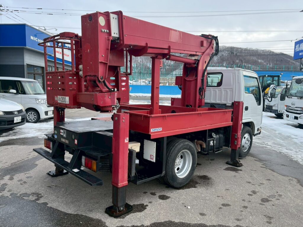 ◆平成25年式　◆いすゞエルフ12m高所作業車　◆スチールバケット