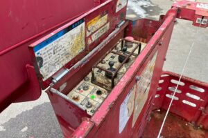 サムネイル: ◆平成25年式　◆いすゞエルフ12m高所作業車　◆スチールバケット