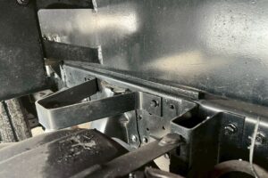 サムネイル: ◆平成25年式　◆いすゞエルフ12m高所作業車　◆スチールバケット